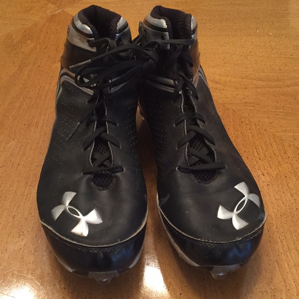 Underarmour football cleats